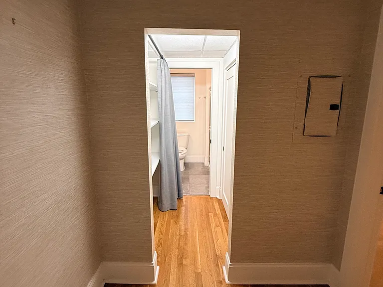 172 Nassau St #202 — Photo 6