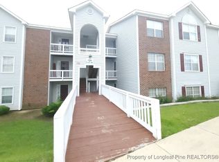 201-8 Waterdown Dr, Fayetteville, NC 28314