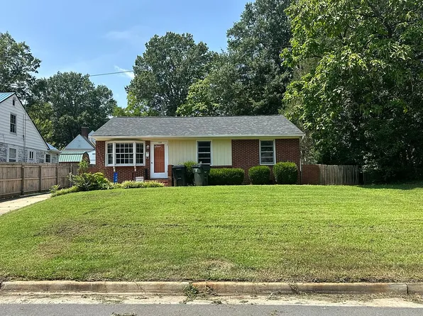 128 Saint John St, Burlington, NC 27217