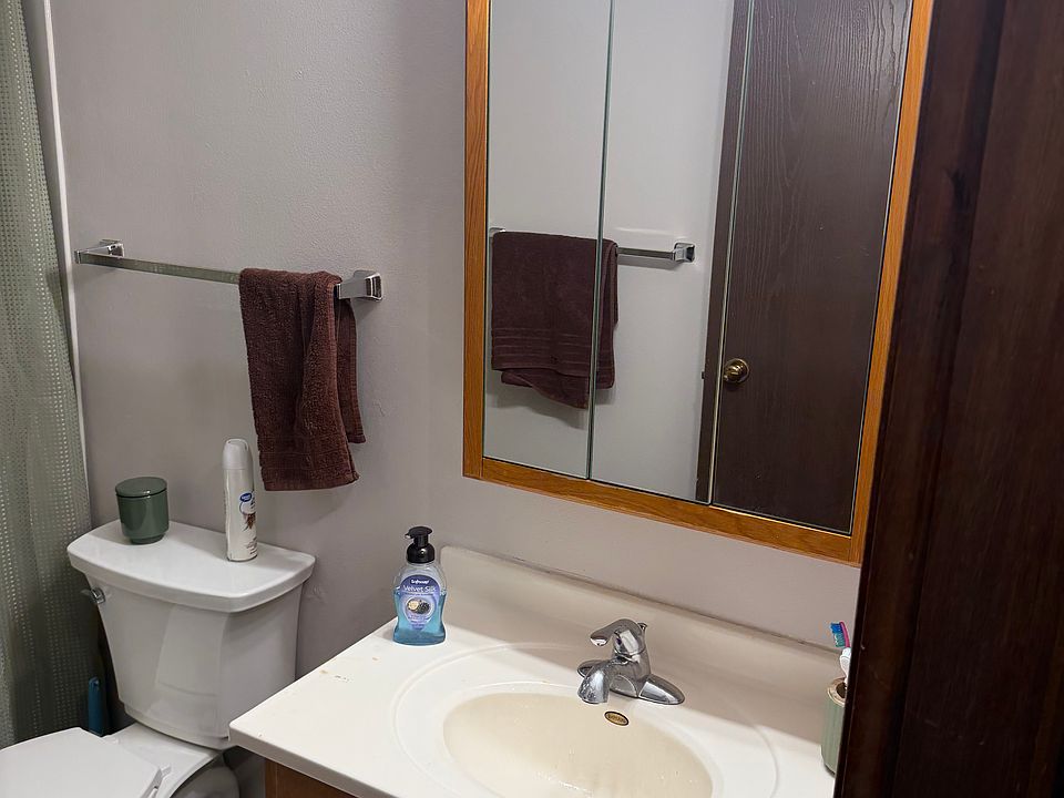 1st image of 718 Oakcrest St APT 3