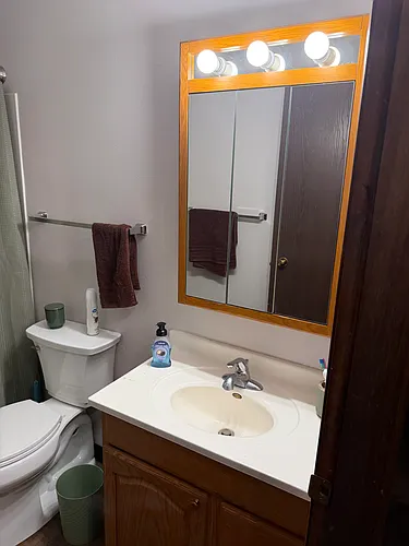 718 Oakcrest St #3 Photo 1