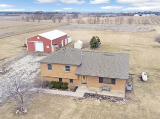 2915 N 37th Rd, Seneca, IL 61360