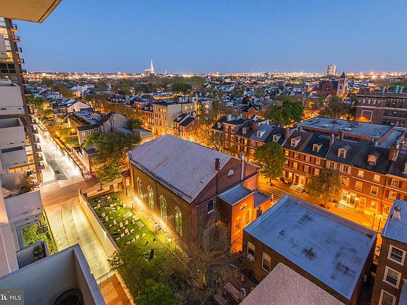 4th image of 604 S Washington Sq APT 1007