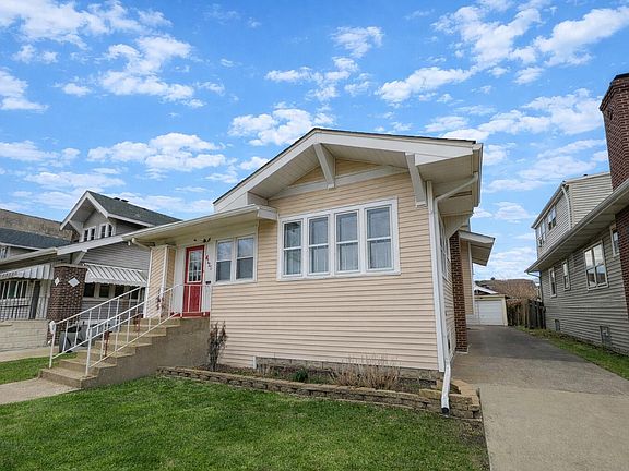 2nd image of 4125 Northcote Ave