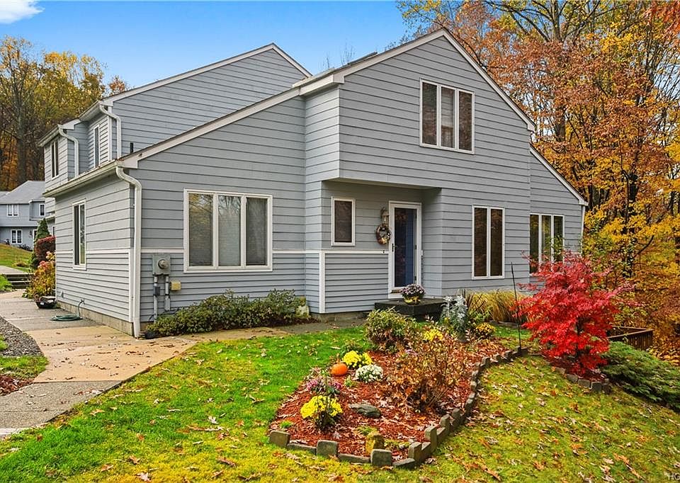 1st image of 49 Maple Hill Dr