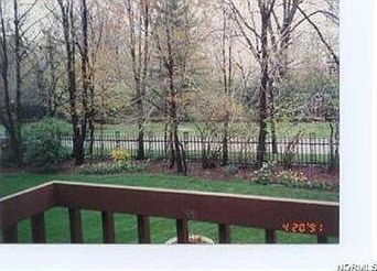 2nd image of 11 Oakshore Dr