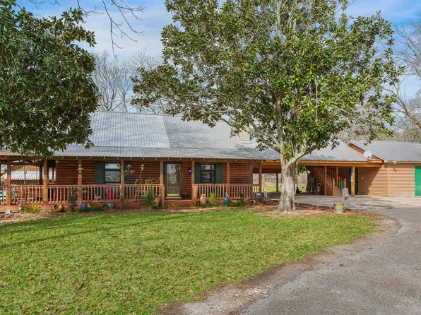 1326 S Hospital Dr, Abbeville, LA 70510