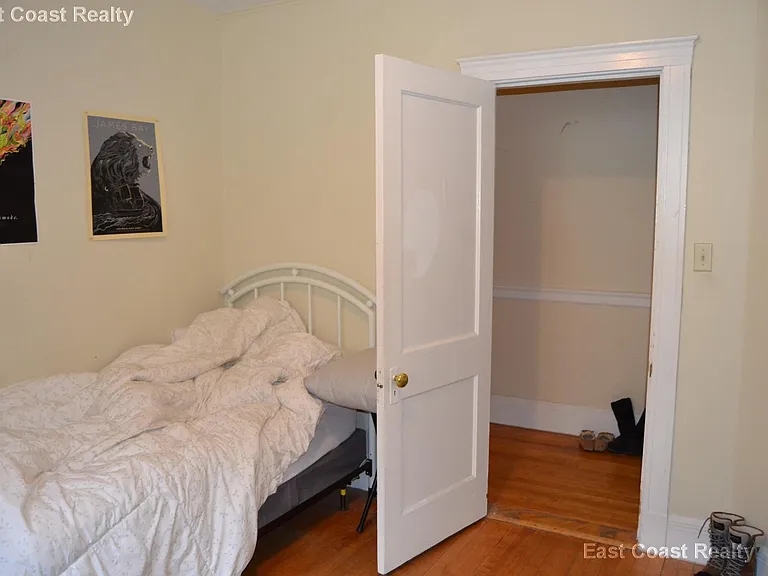 144 Davis Ave #5 — Photo 13