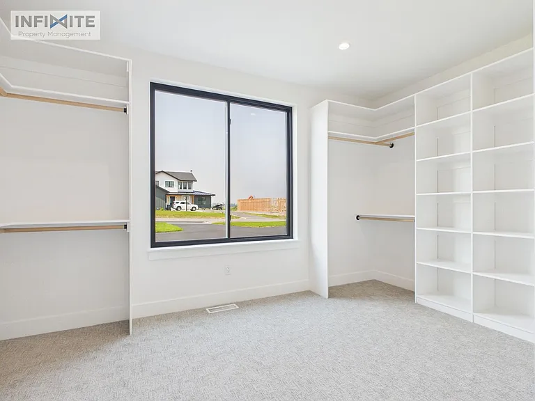 374 Cushing Ln — Photo 12