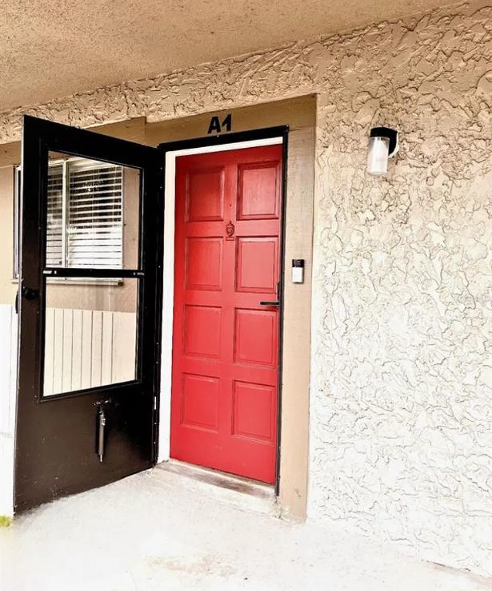6328 Newtown Cir — Photo 3