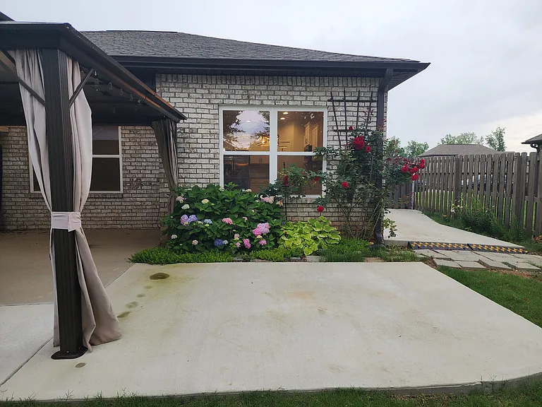 111 Fernhill Dr NW — Photo 30