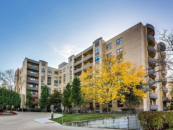 3rd image of 4545 W Touhy Ave APT 618
