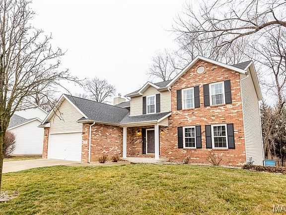 2nd image of 1102 Illini Dr