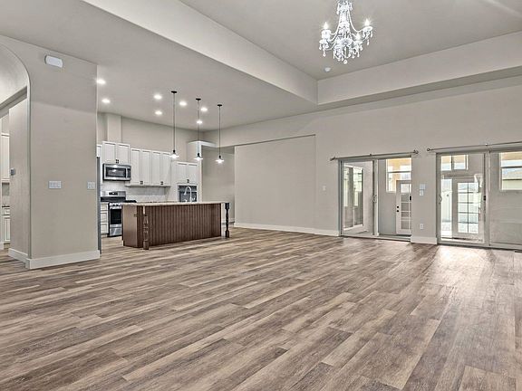 5th image of 944 Adobe View Way