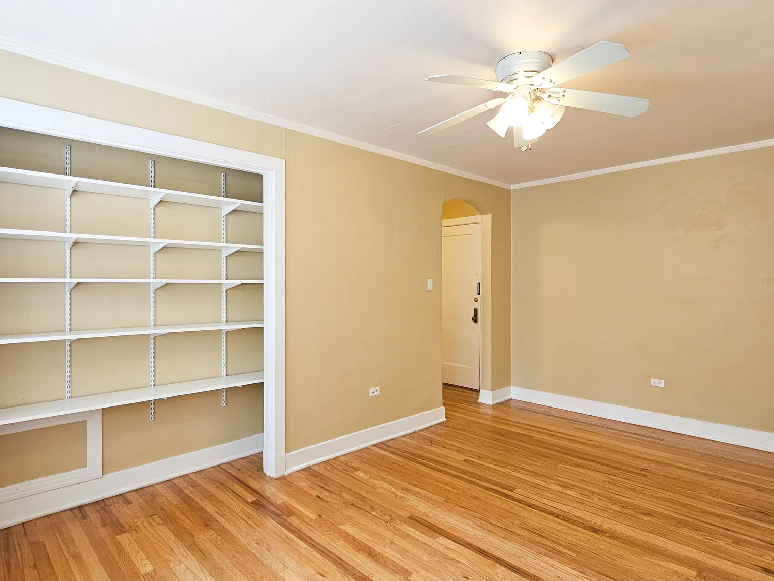 1 bed, 675 sqft, $1,299 — Photo 4
