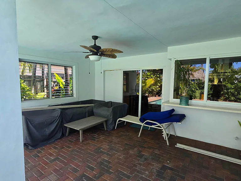 2120 N 49th Ave — Photo 17