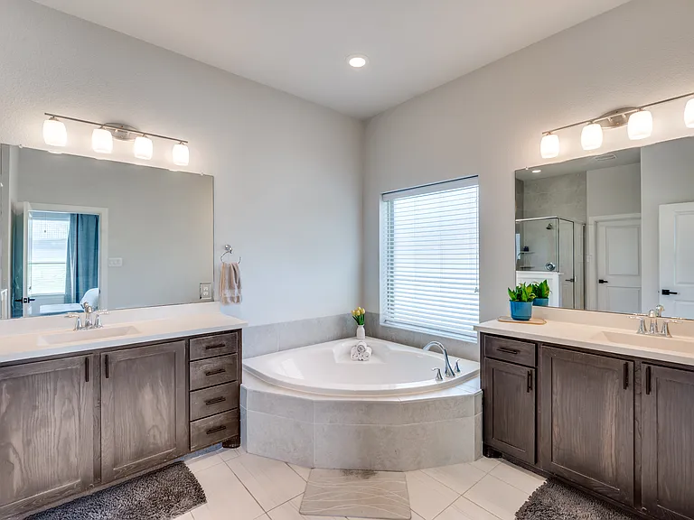 1044 Myers Park Trl — Photo 19
