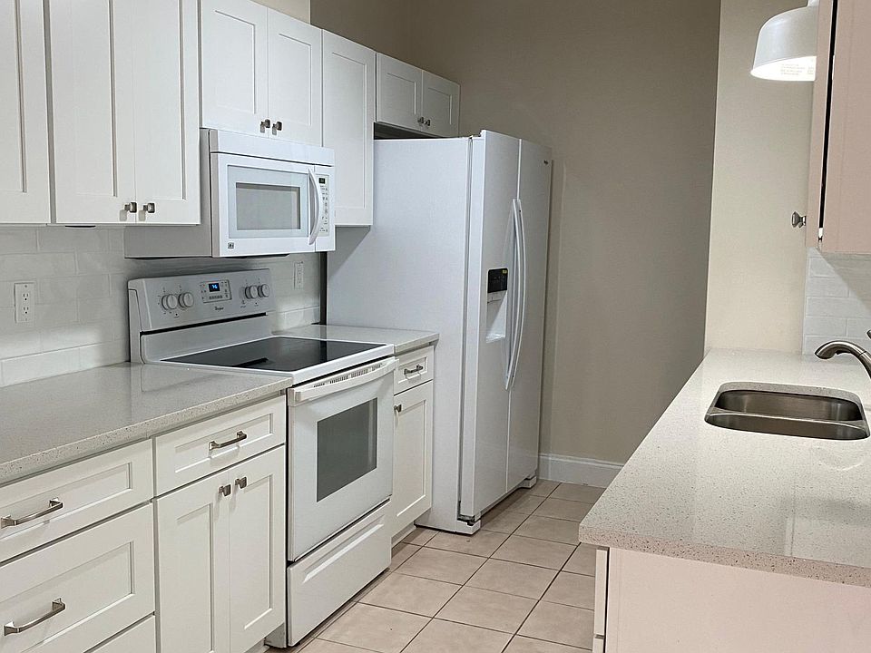 1st image of 2708 Strasbourg Ct