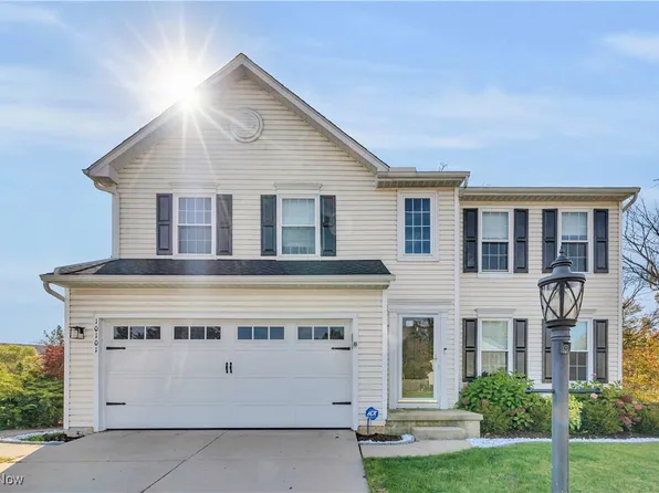 10101 Ravenwood Ct, Streetsboro, OH 44241