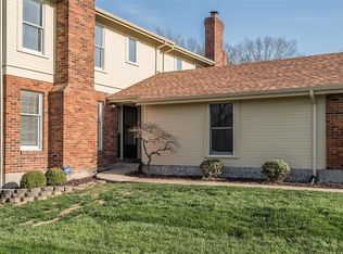 166 Braeshire Dr, Ballwin, MO 63021