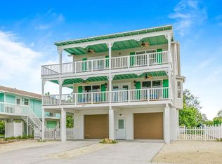 607 S Bay Blvd, Anna Maria, FL 34216