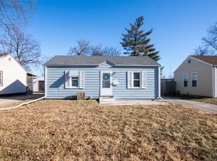 2121 E 21st St, Des Moines, IA 50317