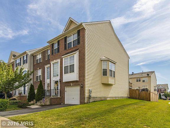 2nd image of 114 Green Fern Ln