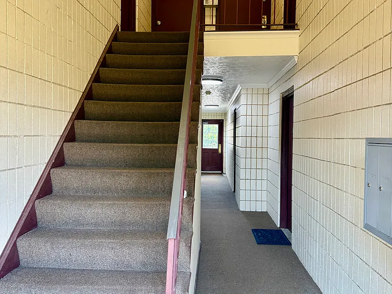 W Northwood Dr — Photo 16