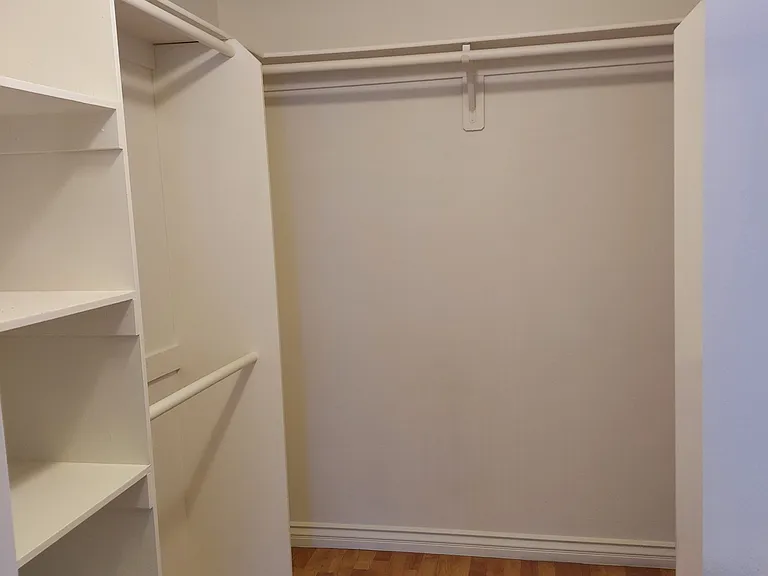 15602 Vanowen St #204 — Photo 13