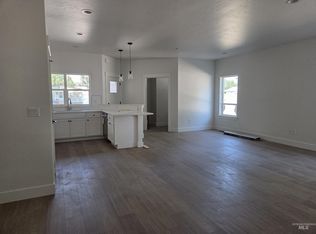 507 W California Ave, Homedale, ID 83628