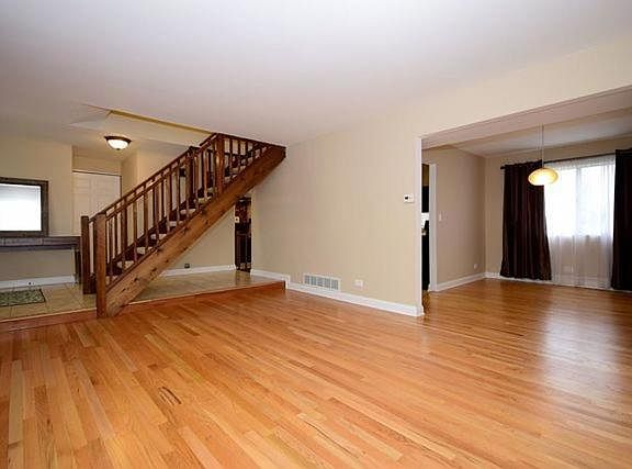 4th image of 55 Borden Ct