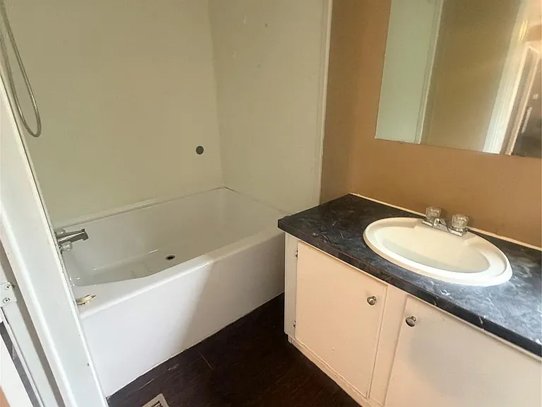 601 Clear Lake Rd #D — Photo 7