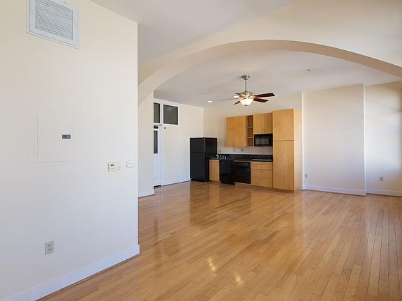 4th image of 210 S 1st St Unit 505