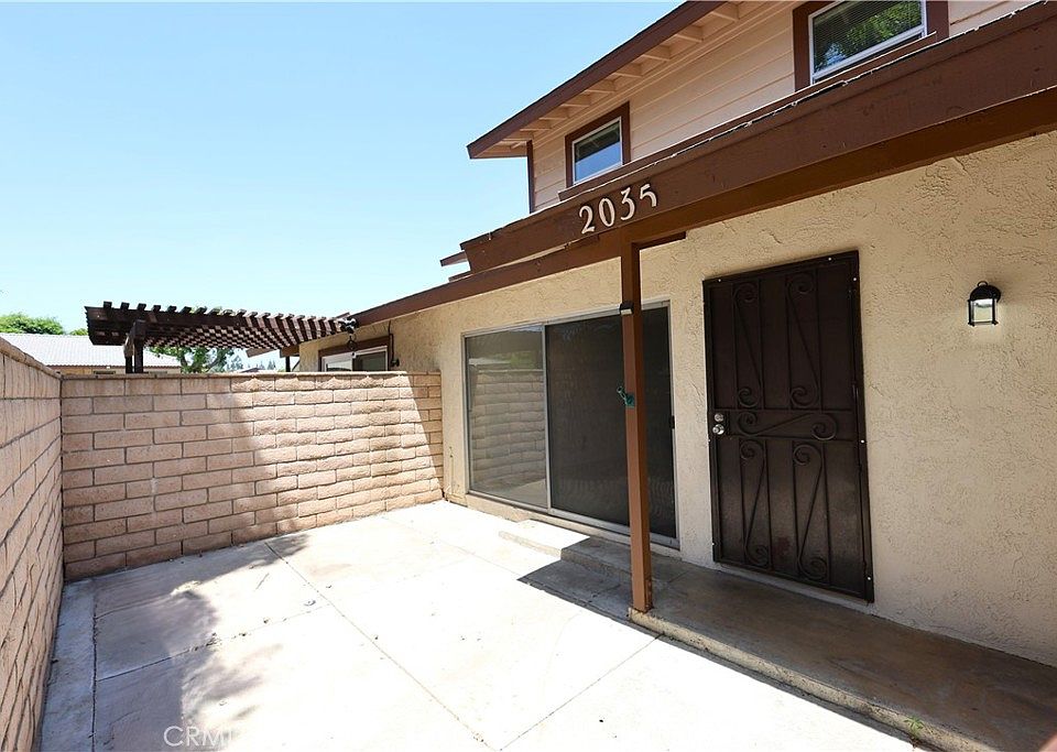 1st image of 2035 S Magnolia Ave