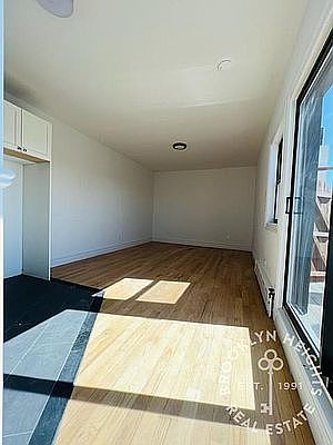 4th image of 73 Saint Marks Ave