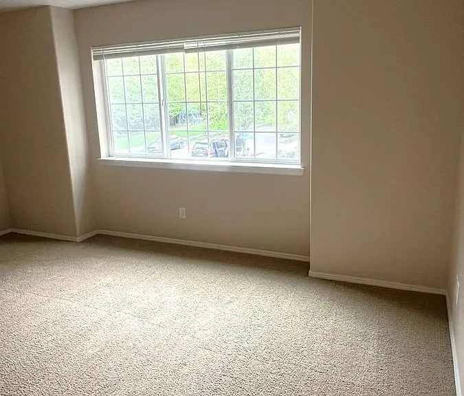1008 SE Bacarra St — Photo 19