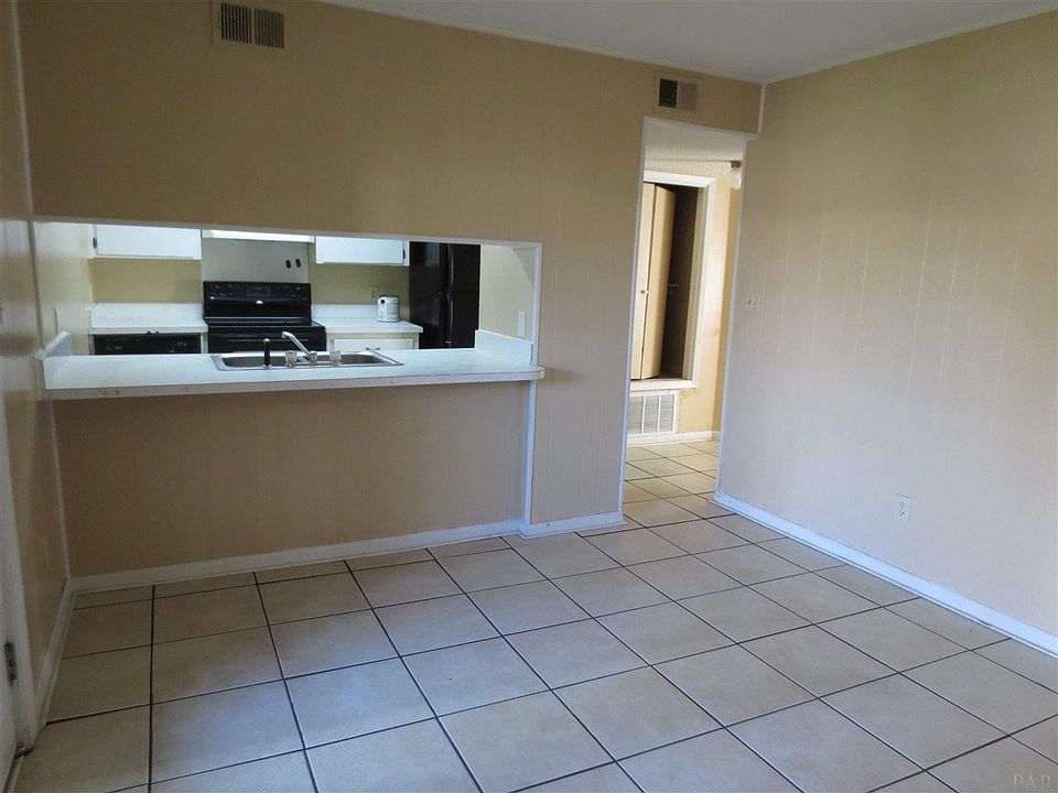 1st image of 612 N Fairfield Dr