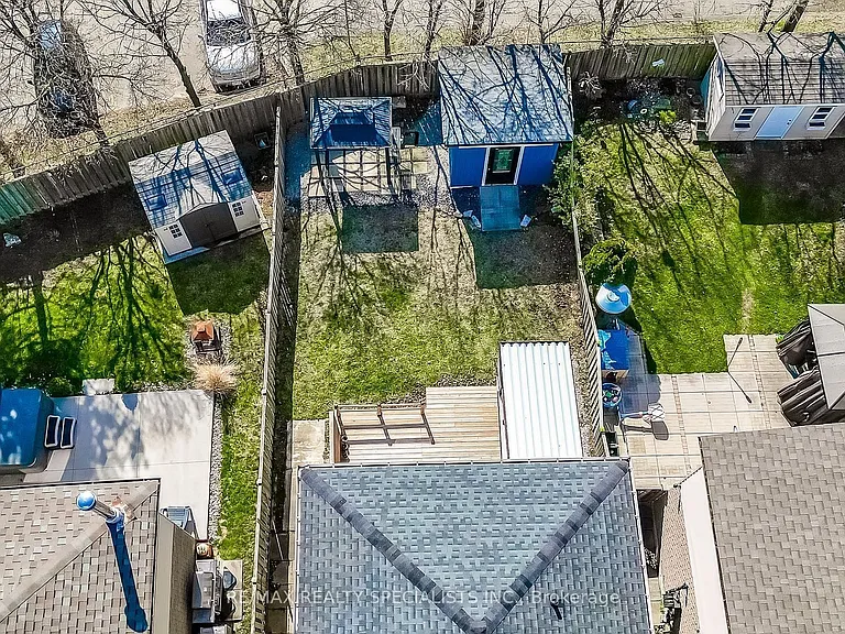 3148 Harris Cres #UPPER — Photo 24