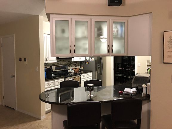 Kitchen Bar