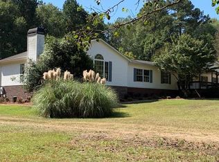 648 Maplewood Ln, Hull, GA 30646