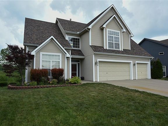 3rd image of 606 Linda Ct