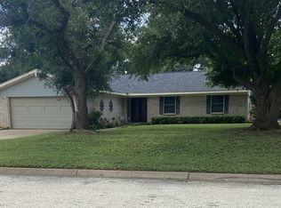 1300 Cliff Dr, Graham, TX 76450