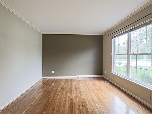 5th image of 11 Lakefield Dr