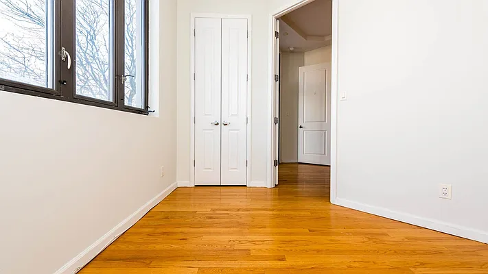 Rented by Nooklyn NYC LLC | media 22