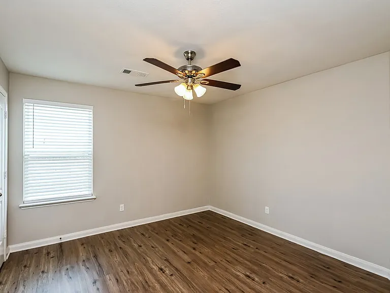8916 Highland Orchard Dr — Photo 13