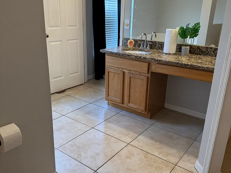4058 Wilkes Dr — Photo 12