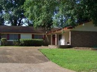 911 Normandy Dr, Clinton, MS 39056