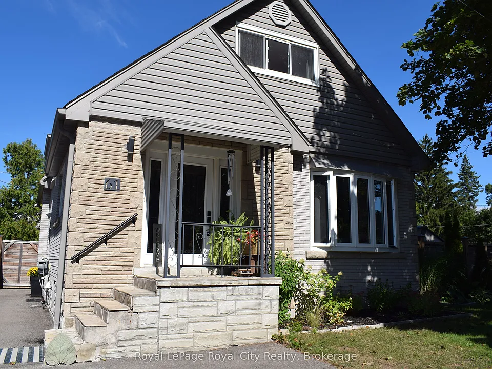 61 Nelson Ct