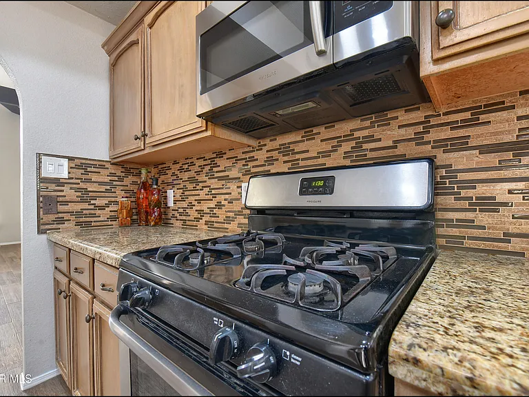 1909 Polly Harris Dr — Photo 14
