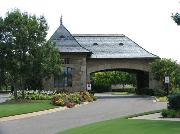 5332 Wisteria Dr, Oklahoma City, OK 73142